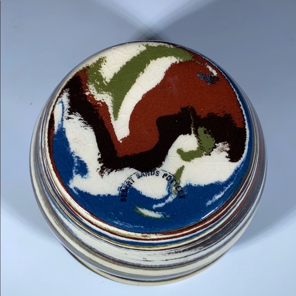 Desert Sands Pottery Lipped Bowl - Picture 6 of 10